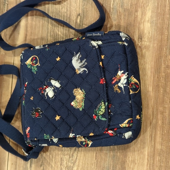 🎄🎅Vera Bradley Christmas mini hipster - Picture 2 of 8